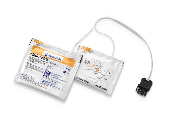 Électrodes mixtes Mindray BeneHeart L1 et L2 avec capteur CPR, emballages blancs et orange et câble de connexion.